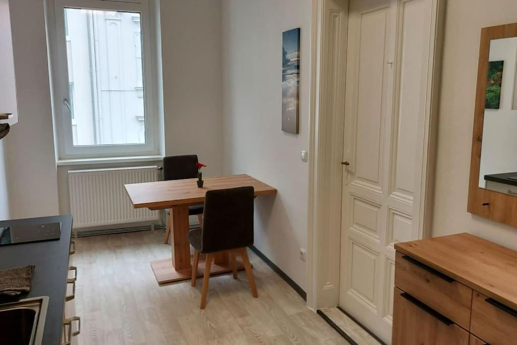 Apartment 5 - Style